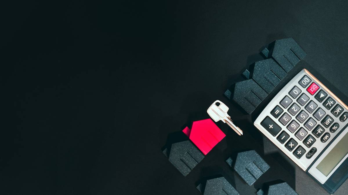 Screenshot of a pro player's seasonal stats dashboard highlighting rewards unlocked