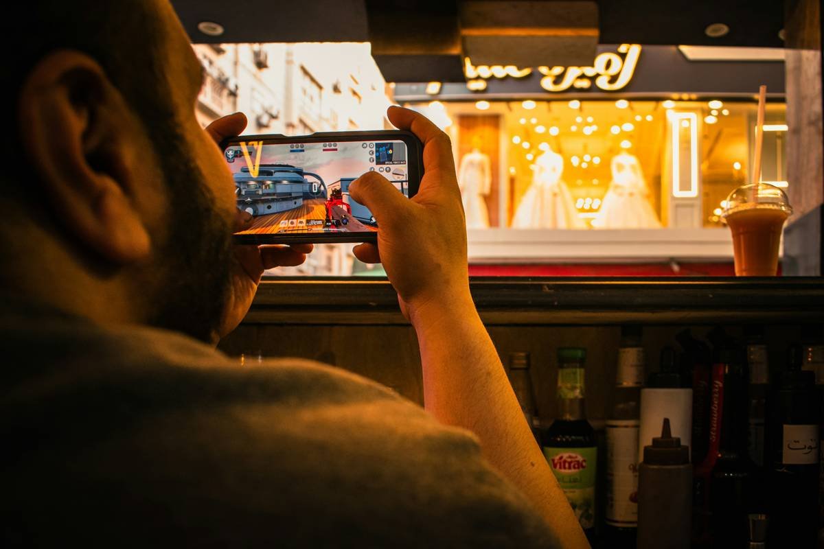 ALGS SMG Close Range Choice: Why Your Pick Could Decide the Championship