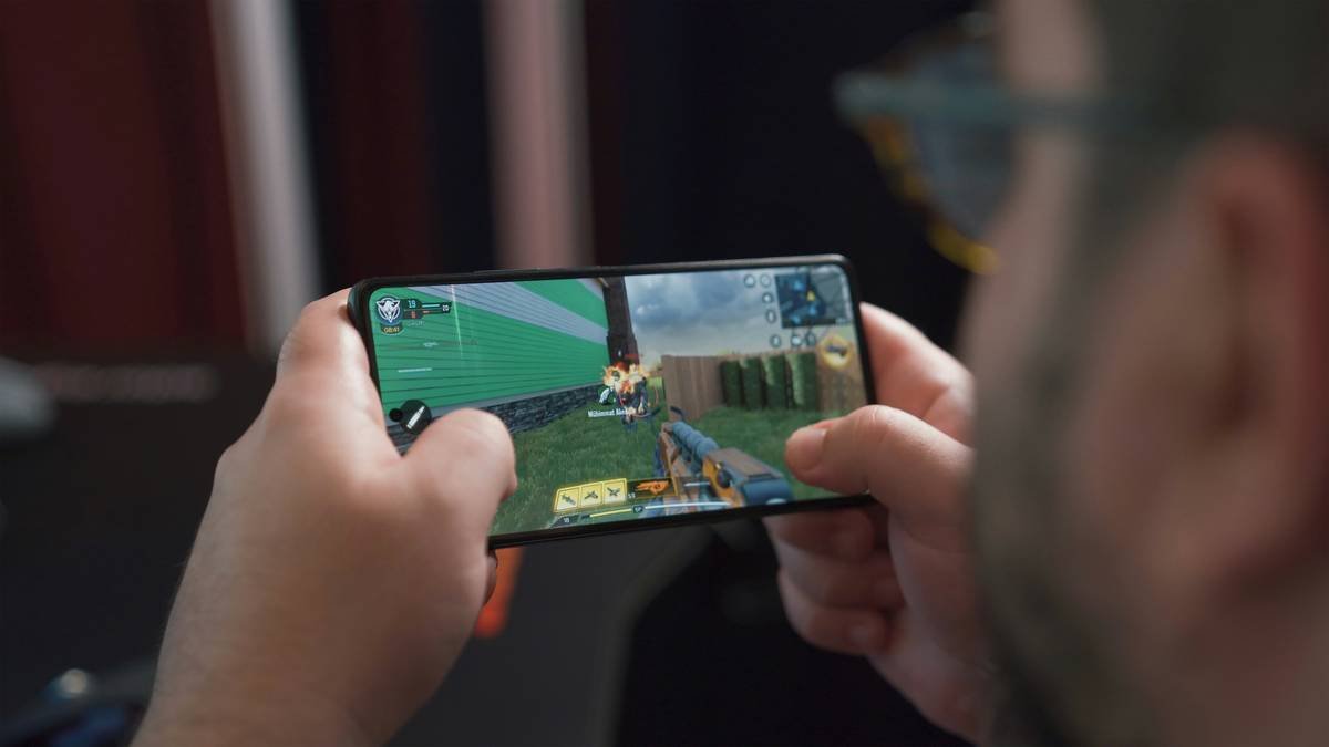 Playing Call of Duty: Mobile